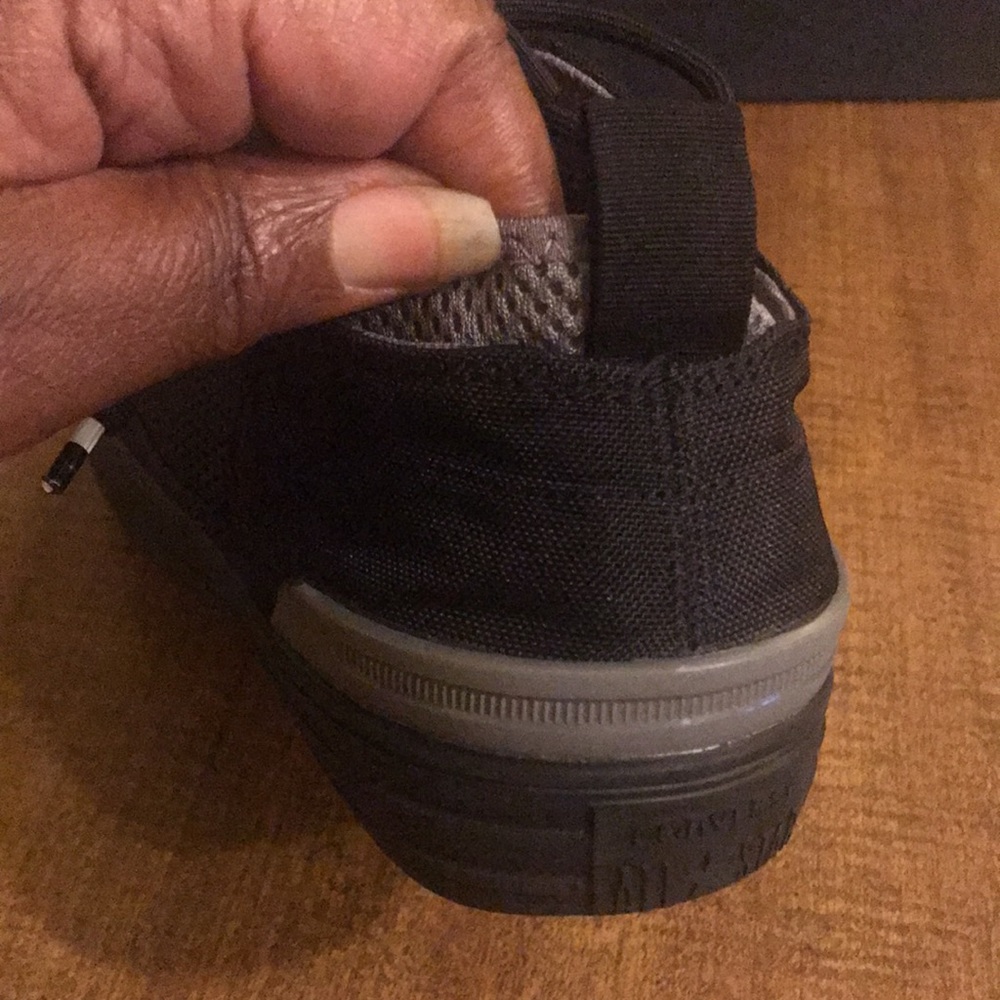 Converse - Picture 12 of 14